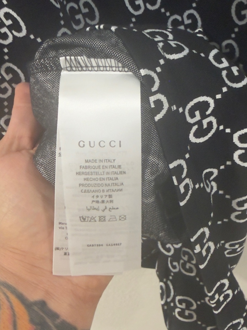Gucci Black and White GG Monogram Short Sleeve Tee - Picture 3 of 3